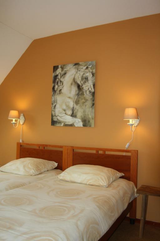 Erfgoedlogies D'Ouffenhoff Hotel Baarlo  Kamer foto